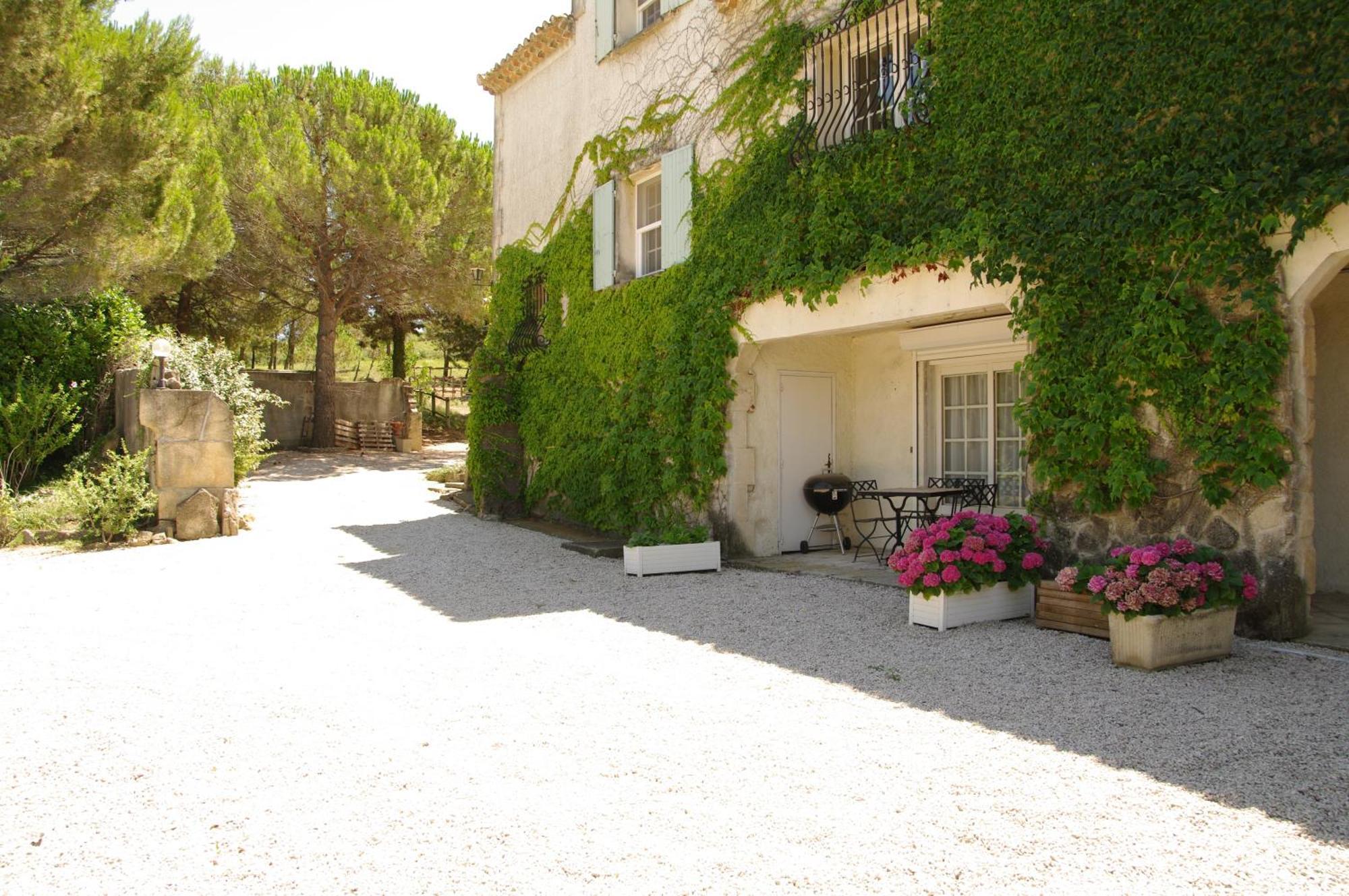 Residence Le Saint Victor Fontvieille Exteriér fotografie