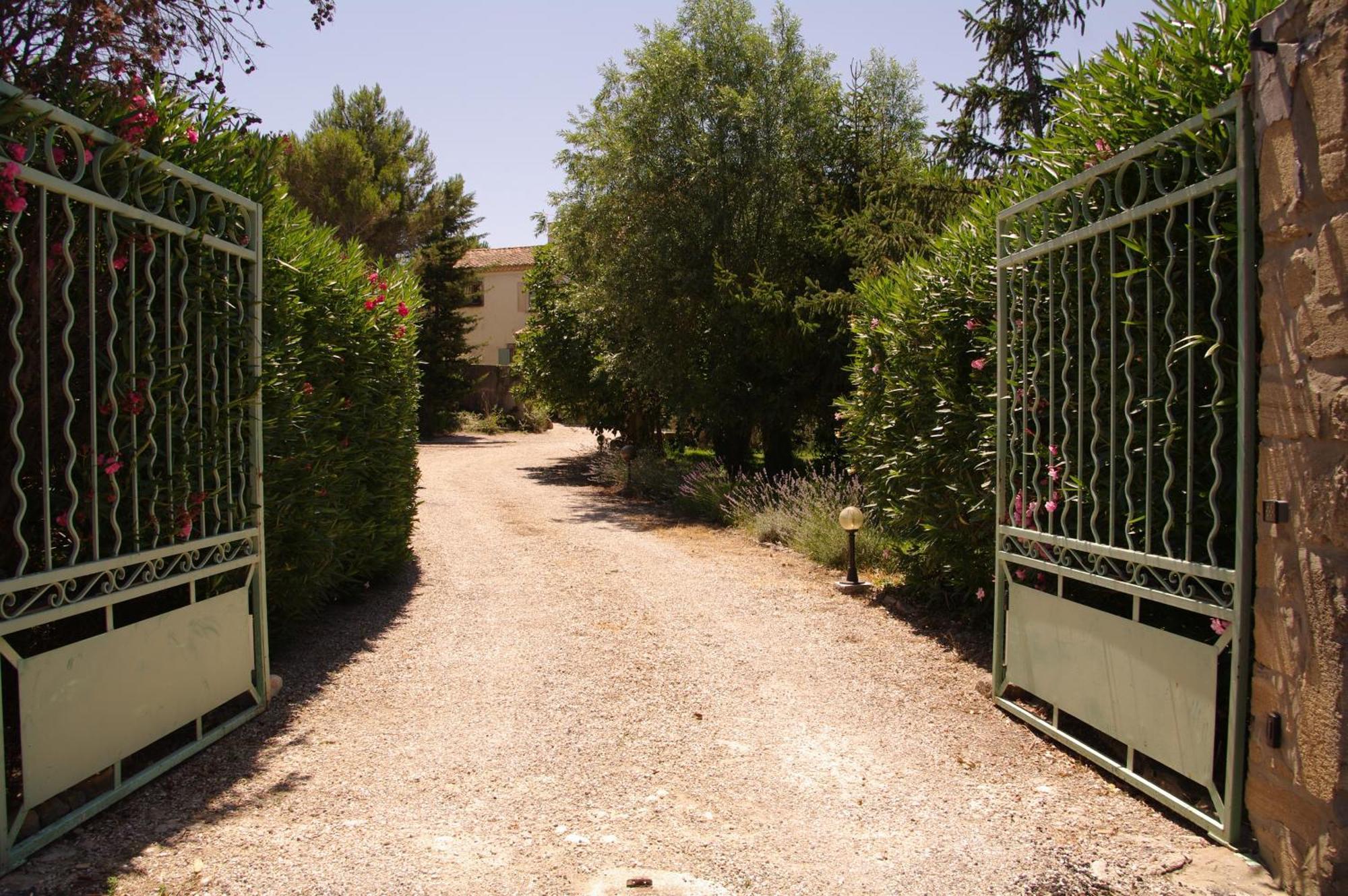 Residence Le Saint Victor Fontvieille Exteriér fotografie